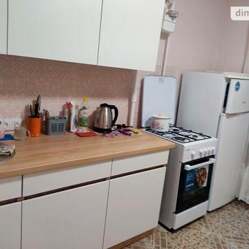 Довгострокова оренда 3к Квартира Бердянська вулиця