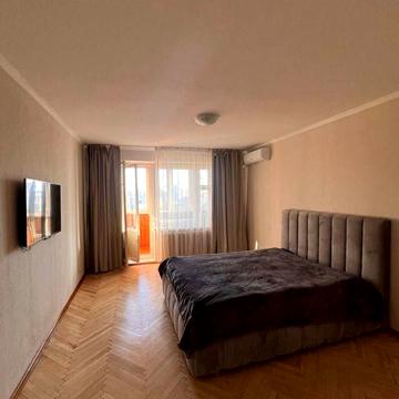 Продам гарну 1-к.,Шевченківський р-н, вул.Бульварно-Кудрявська 41