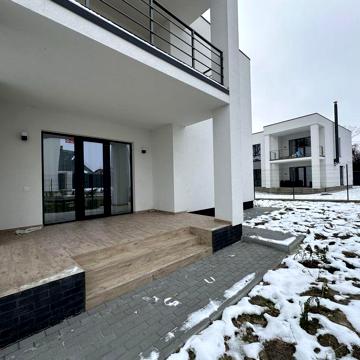 Продам будинок з новим ремонтом Іванковичі Київська обл.