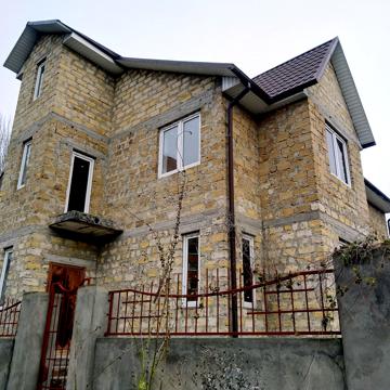 Лесі Українки вул., 28