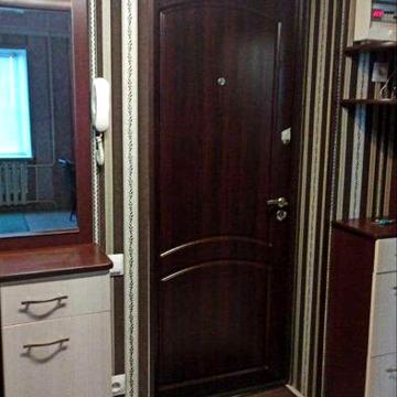 Продаю 2-х комн квартиру на Даманском