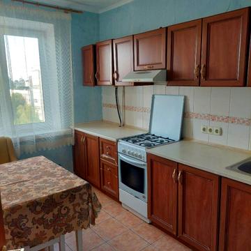 Перемоги вул., 10