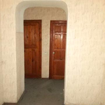 Продам 2 к, сталинку 57 кв.м в центре Каменского