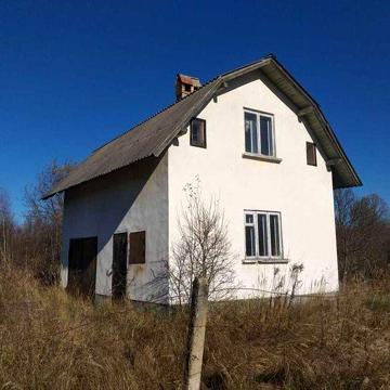 Продається дачний будинок неподалік курорту Моршин