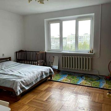 Продаж 3к Квартира Михайла Гориня (Скрипника) вулиця