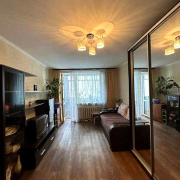 Хорошая 1к квартира в Чорноморске (гостиничного типа ) !