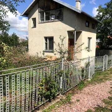 Продам дачу коло Залісся..