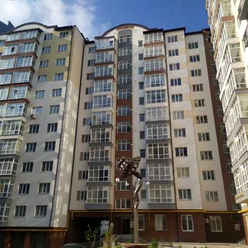 Здана,, 3-кімнатна квартира,р-н Бандери-Сахарова,гот.Надії ЖК Центральне