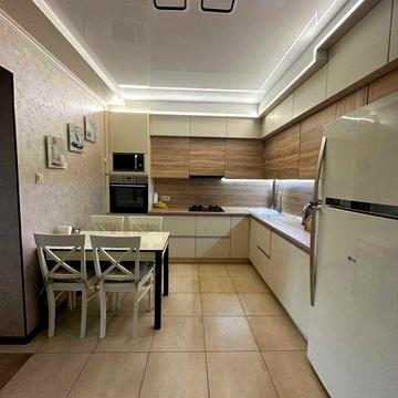 Чудовий будинок у с. Гурівщина до Києва 10хв