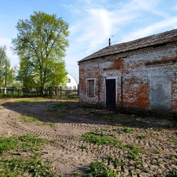 Продам будинок під реконструкцію