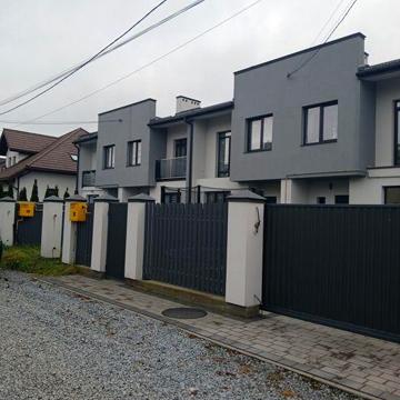 Продаж котеджу готовність 80%.