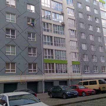 Довженка вул., 39