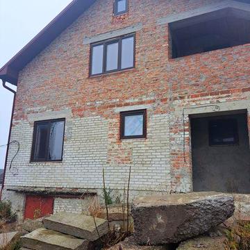 Продається не добудовании  котедж.с. Смиківці,деталі за номером.