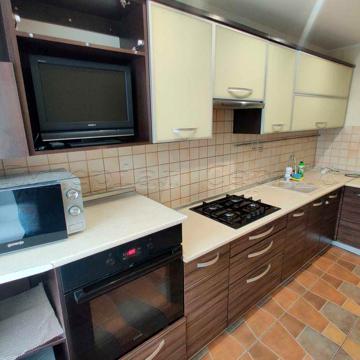 Продам 3 комнатную в экологически чистом районе по ул. Ладожская