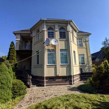 Будинок в тихому центрі Черкас