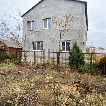 Продам 2-пов будинок у Катеринівці без внутр робіт.