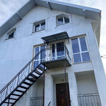 Довгострокова оренда котеджу Яремче, 4 спальні