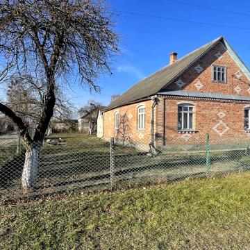 Продам будинок у Колках,Волинська область.