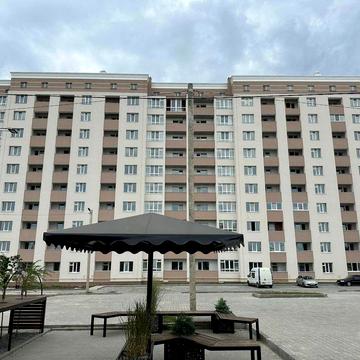 2к квартира на Озерній
