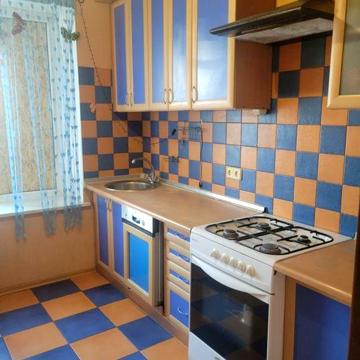 Продам 4 квартиру в Центре , возле парка Горького ,ул.Мироносицкая