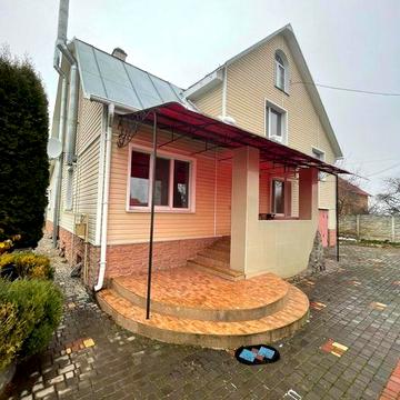 Продам будинок із ландшафним дизайном в с. Великополовецьке