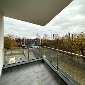 Продаж 3-кімнатної квартири у будинку бізнес-класу