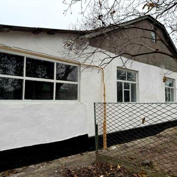 Продається будинок в Сутисках