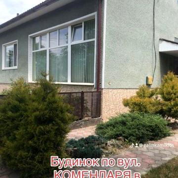 Продаж будинку в смт Буштино, асфальтована вул ціна договірна