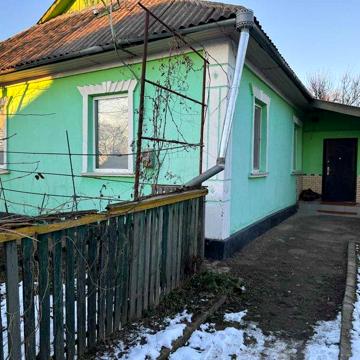 Продається будинок в Сутисках