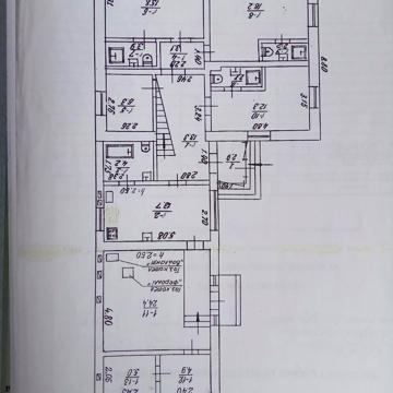 Л. Українки, 10