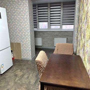 Сдам 1 к квартиру жк Поехановский  51 м2