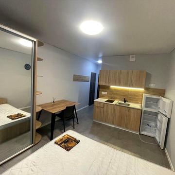 3 й пов, м Харківська, Ревуцького 40В