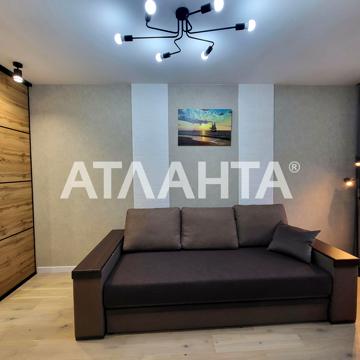 Миру вул., 1