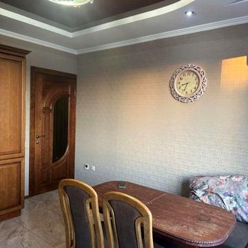 Продаж двокімнатної квартири по вулиці Дашкевича 4