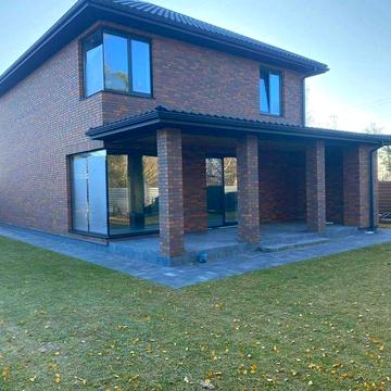 Комфортний будинок в Гореничах