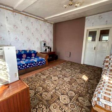 Продаж 2к Дім