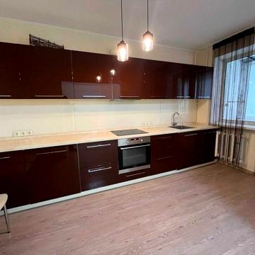 Продаж 3-х кімнатної квартири р-н "Митниця"