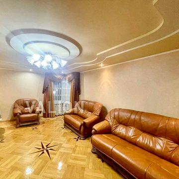 Продам 3к квартиру, Оболонь, вул. Богатирська 6/1, з ремонтом