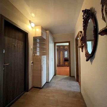 Продам 2-кімнатну квартиру на мікрорайоні Сонячний