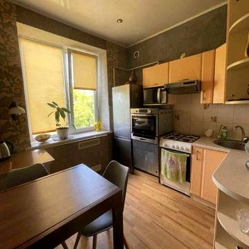 Продам 2х комнатную квартиру в Центре Антоновича Поля