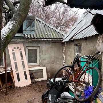 Приазовська вул., 13