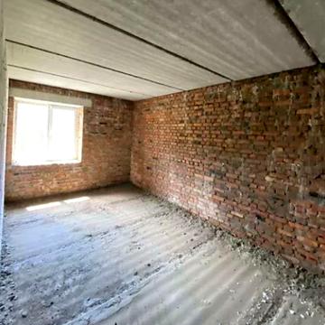 продаж 1к квартири 60 кв. м на вул. Польова 8