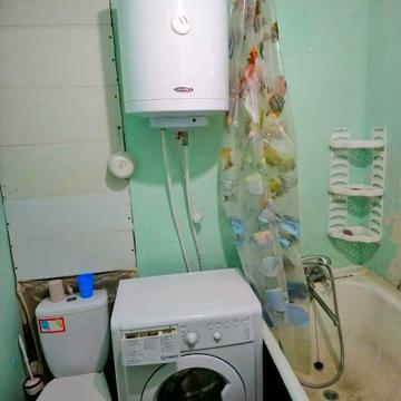 Продам свою 1 к квартиру в пгт. Хлебодарськое