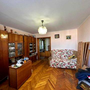 Продаж трикімнатної квартири