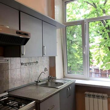 Продаж 2к Квартира вул. Троїцька