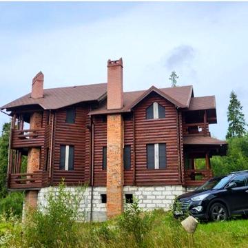 Недобудований будинок в Карпатах. Сколівський р-н.