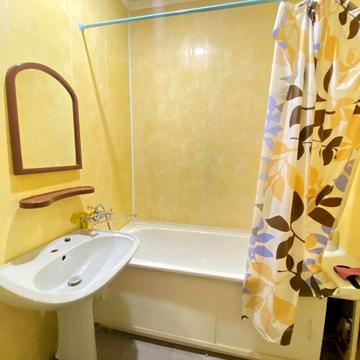 Продам 2 кімн.квартииу в Узині