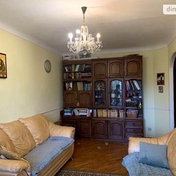 Продаж 3к Квартира вул. Старокозацька
