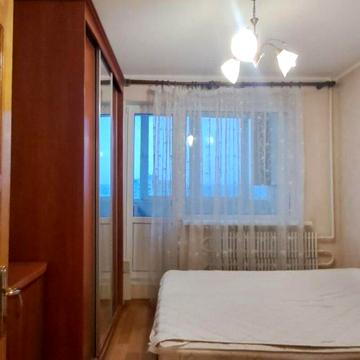 Нескорених вул. (Героїв Праці), 12д