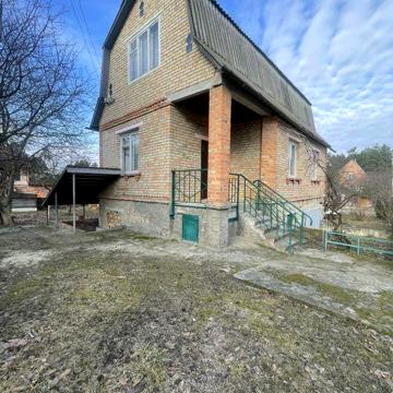 Продам дачний будинок